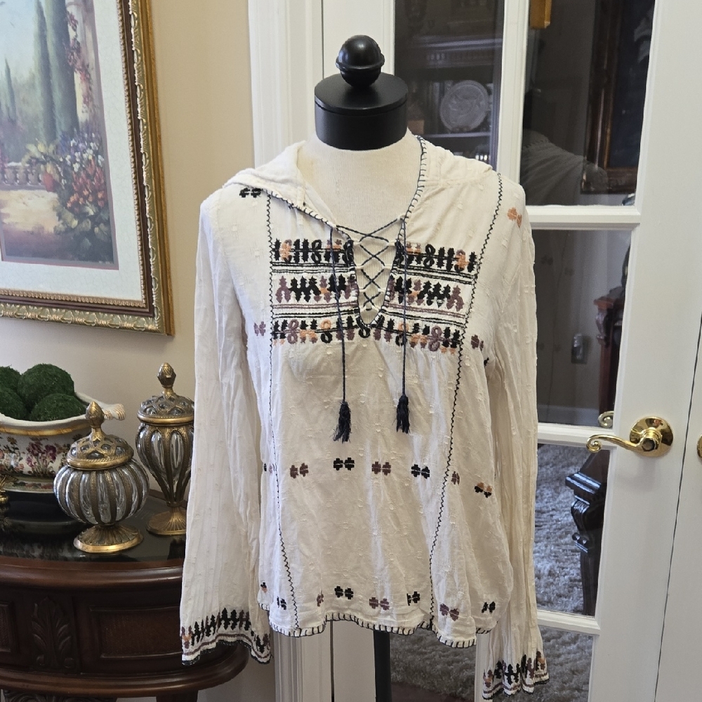Free People Embroidered Cream Hoodie Top Navy Blue & Gold Long Sleeve Medium EUC